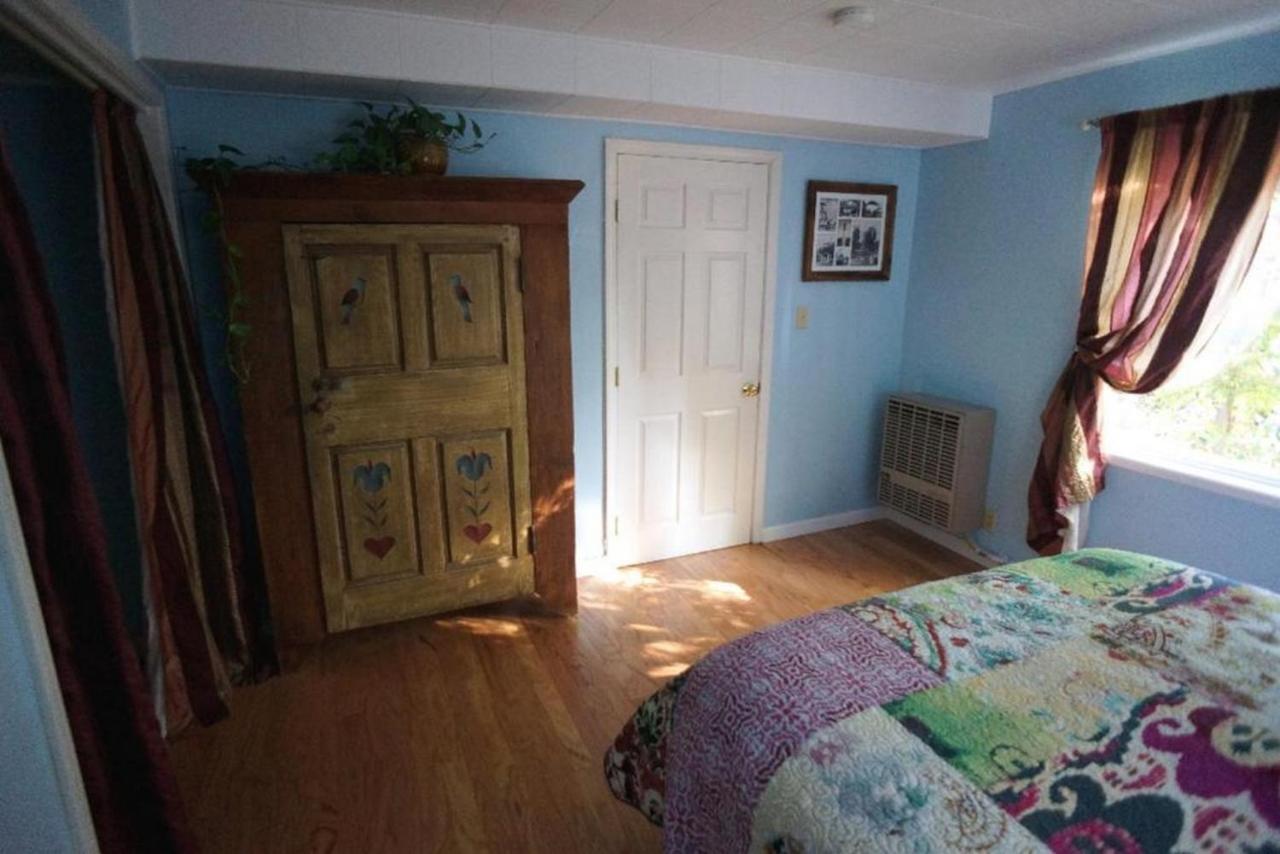 Large 1 Bedroom Apartment, Home Theater, Fireplace バークレー エクステリア 写真